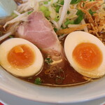 ラーメン 山岡家 - 味付玉子＆チャーシュー