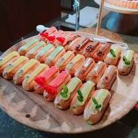 ザ タヴァン グリル＆ラウンジ - 