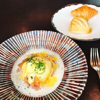 ザ タヴァン グリル＆ラウンジ - 