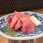 肉の天満屋 - 厚切りタン