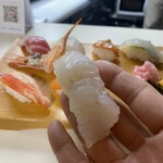 Tanga Yatai Sushi Manten - ネタもシャリも大きめ