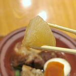 Tatsumiya - タレの風味を吸い尽くした大根。