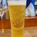 S: - お酒①ペローニ【小】(生ビール、イタリア)(税込600円)
                        スッキリとした軽めの味わいで飲み易い