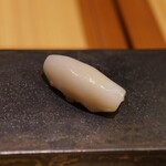 Sushi Shimpaku - 新イカ