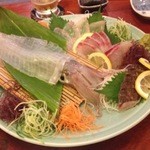 Genkaisakanadokoroshumpuu - イカと魚の刺身おまかせ