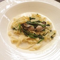 カレス - 牡蠣とほうれん草のフェットチーネ♥