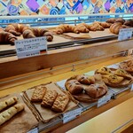 カッセルカフェ  - 色々なパン