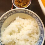 オーパスワン - 担担麺セットの白飯とザーサイ