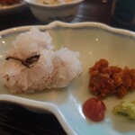ゆずりは - 鱧3切れに梅肉,山葵♡
