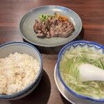 Gyuutan Tororo Mugimeshi Nadai Akabei - 