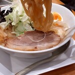 越後秘蔵麺 無尽蔵 - 味噌らーめんは太麺