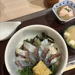 海鮮丼 日の出 博多デイトス店 - 