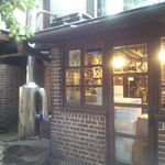 テラス席より店内方向撮影