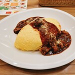 創作オムライス・洋食 ポムの樹 - 料理写真:牛すじチーズデミオムライス