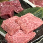 炭火焼肉･釜炊ご飯 ぶるまる - 