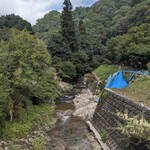 潜龍峡ふれあいの里 - 根谷川  (右手のはおそらく西日本豪雨の土砂崩れあと)