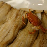 うなぎ亭 友栄 - サワガニの素揚げ