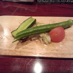 BISTRO GYORAN 魚籃 - お通しの「松木さんの野菜」