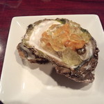 BISTRO GYORAN 魚籃 - 霜降りした岩牡蠣と雲丹