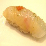 鮨処 音羽別館 - 平目のえんがわ