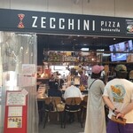 まんま - 市場内の大人気ピザ屋