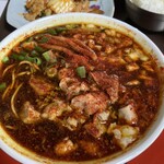 ラーメン・鉄板焼肉 いっせーのーで - ニボ牛レッド中華そば