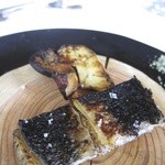 ウシマル - 九十九里浜産海獲り天然鰻とシェフが獲るヤマドリダケモドキの炭火焼