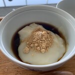 茶房　わらび野 - 豆乳もち　黒蜜きな粉かけ　600円