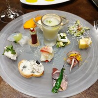 オッジ ダルマット 西麻布店 - 季節の前菜14種盛り合わせ