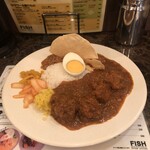 FISH - 2種コンボ（ミートボールカレー、キーマカレー） 1,400円（税込）