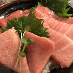 よって家 - 本まぐろ3種丼