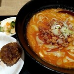 劉家 西安刀削麺 - タンタン刀削麺　から揚げセット