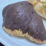 ブーランコ - ミニクロワッサン（チョコ）。いうほどミニじゃない