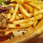 カジュアルフレンチBar 7FUKU - ポテト(╮╯╭)うんめ〜。