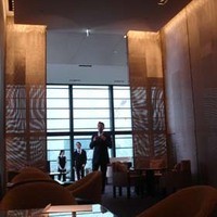 ベージュ アラン・デュカス 東京 - 