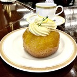 217840714 - Noritakeのケーキ皿に、特色あるサバランもお勧め