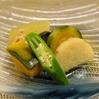 飛騨季節料理 肴 - 店主におまかせコース：前菜（夏野菜の煮びたし）