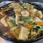 醤油屋本店・別館 おとん食堂 - グツグツ、泡見えます！？やめられません‼️