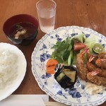 Puchiresuto Uddoaibisu - エビフライランチ(¥900)