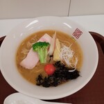 Chuukasoba Shikisokuzekuu - 鶏白湯醤油