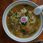 まるた食堂 - ◇椎茸入り味噌ラーメン（￥830税込み）