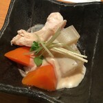 UMAMI日本酒弐番館 - 本日の前菜(鶏と野菜の和物)