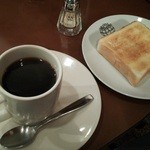 オンリー - ホットコーヒーとトーストセット