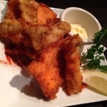 バル デリコ - 秋鮭のエリンギのチーズ衣フリット 250円