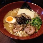 分田上 - チーズトッピング（無料）　麺とのからみが絶妙で美味しい！