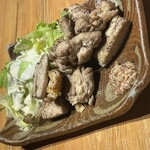 鮮魚と炭焼き 春夏秋冬 - 若鶏のわら焼き