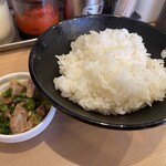 Budouka Kento - ⭐特製らーめん¥950並
      ⭐️ネギチャー¥50
      ⭐️ライス(中)無料
      　※麺固さ、味の濃さ、油の量セレクト可