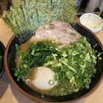 武道家 賢斗 - ⭐特製らーめん¥950並
            ⭐️ネギチャー¥50
            ⭐️ライス(中)無料
            　※麺固さ、味の濃さ、油の量セレクト可