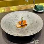 トゥ・ラ・ジョア イズム - 