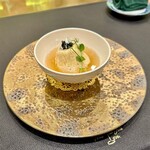 トゥ・ラ・ジョア イズム - 